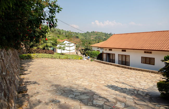 Room in Lodge - Find a Quiet Beach Resort at Rushel Kivu Resort! - Foto 30