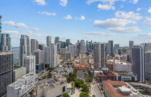 Downtown Condo with Den and Pool Access - Foto 63