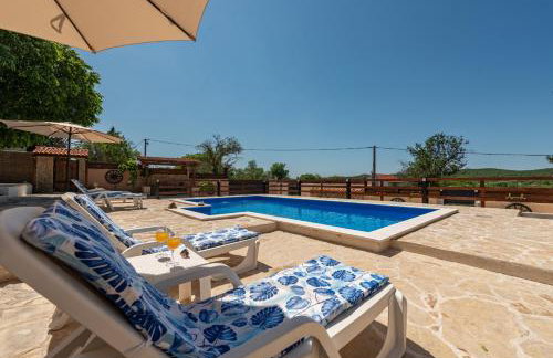 Holiday Home Burgija with pool - Foto 8
