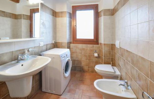 2 Bedroom Amazing Apartment In Loiano - Foto 20