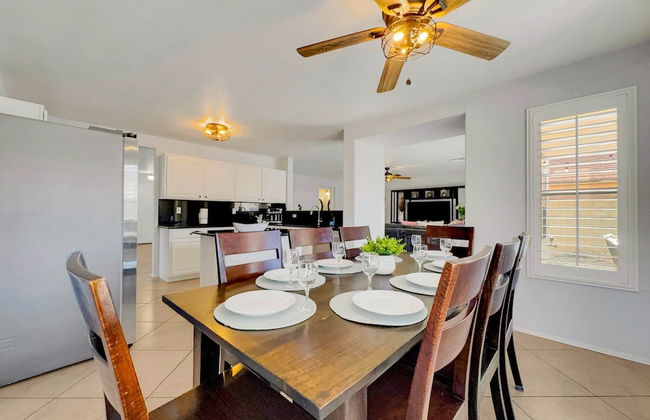 La Pryor Gilbert - Photo 2