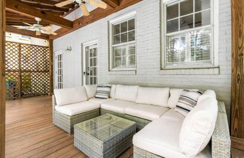 The Montgomery Manor - 5 Bedroom 4 Bath with Pool and Garage - Foto 30