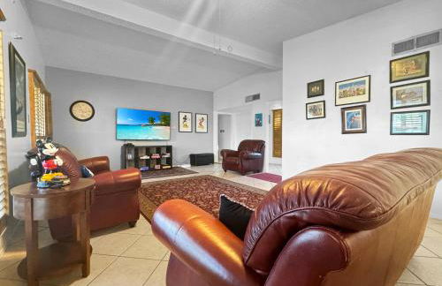 Remodeld5BR Modern Retreat with Covered Pool - Foto 33