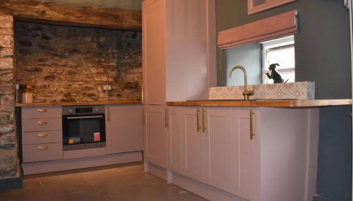 Ty Llaeth 2-Bed Cottage Sleeps 4 Pet Friendly - Foto 2, stove