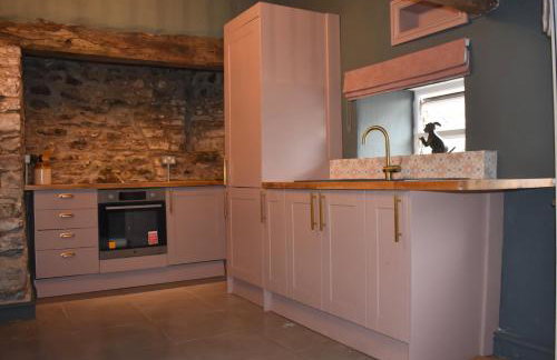 Ty Llaeth 2-Bed Cottage Sleeps 4 Pet Friendly - Foto 2