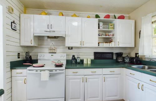 Pine Forest Zen Cottage - 10 Min to Fort Bragg - Foto 6