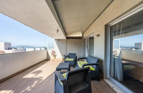 Castelo Point - 2BR Luxe Apartment in the Heart of Guimarães - Foto 20