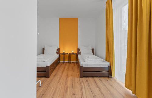 Golden Home with Barbecue, Yoga, Football Table - Photo 21