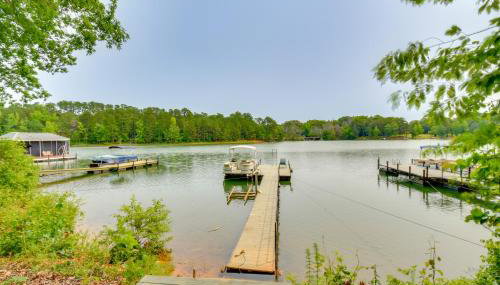 Waterfront Cabin with Private Dock on Lake Hartwell! - Foto 2