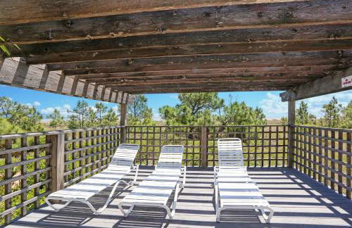 Woofs and Waves by Pristine Properties Vacation Rentals - Foto 34