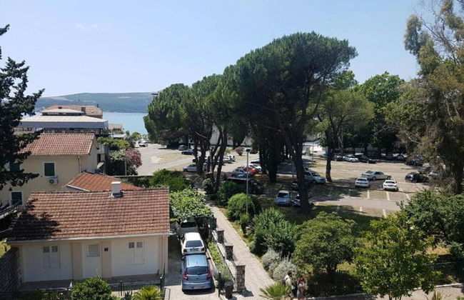 Relaxing Tivat Stay With Balcony & Free Parking - Photo 22