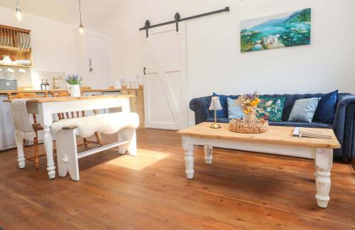 Lavender Cottage - Photo 9