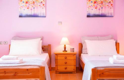 Red Villa - Photo 41