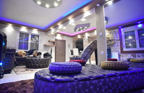 Eleni De Lux - Photo 27