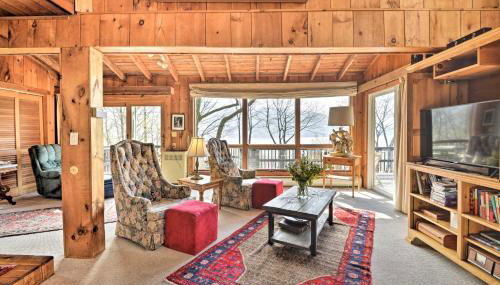 Skaneateles Lake Home Water Views and Private Beach - Photo 3