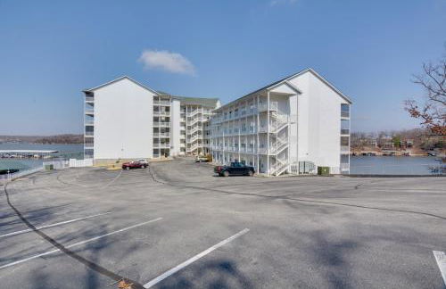 Lake Views and Pool Access Osage Beach Condo - Photo 27