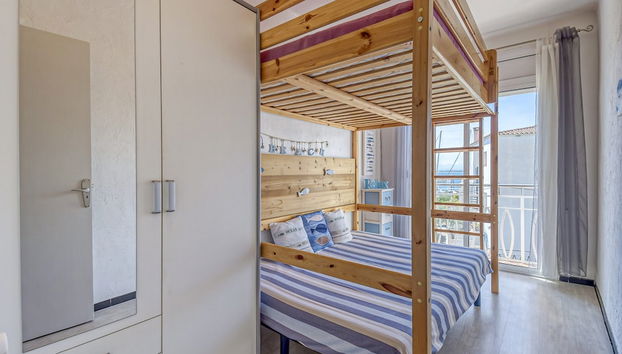 Apartment in Roses Near Platja Dels Palangrers - Foto 5, Habitación