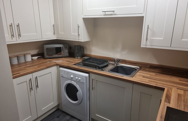 Impeccable Beachfront 2-bed Cottage in St Bees - Photo 5