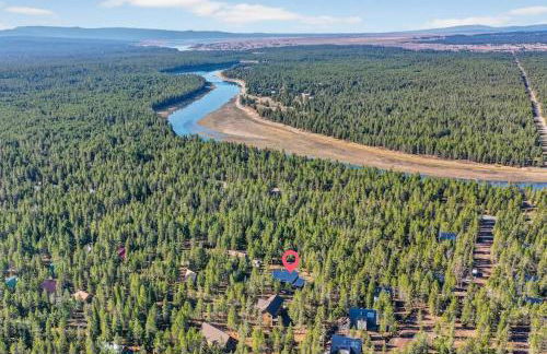 The Luxe House | Upscale Cabin w/ Hot Tub & Fire Pit! - Foto 63