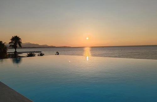 Pearl Beach - Rooftop Pool Seaside - Photo 33