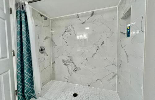 7086 Tylersville Beautiful 4 BDR Home - Near I-75 - Foto 22