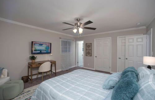 *The Governor's Mansion* Close to Downtown - Photo 29