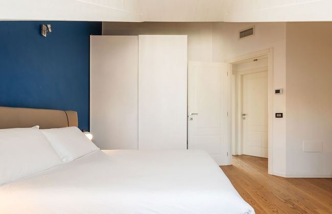 easyhomes - Brera Luxury Suites - Photo 9