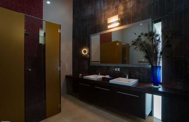 Casa Ave del Risco (Villa con río y cascada al interior) - Photo 2