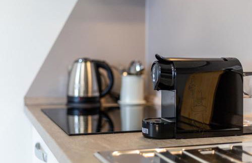 Colombo Palace - viale colombo 358 - Photo 14