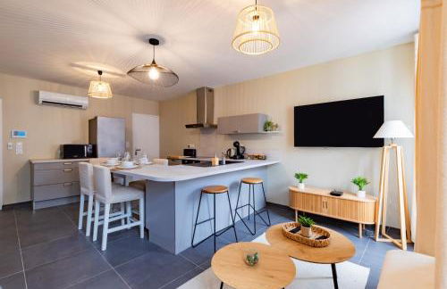 Plein centre - climatisé - à proximité cité médiévale - Foto 1