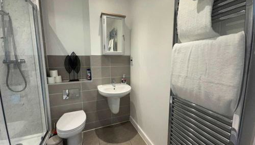 Luxury 1 bedroom, 1 bath apartment by MCF - Foto 5