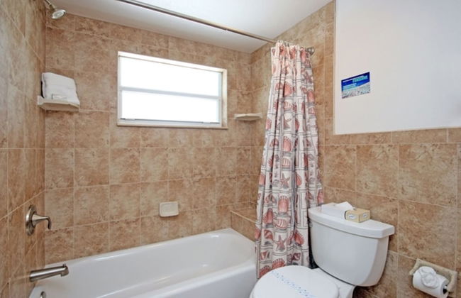 Island Inn - Photo 14