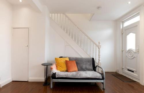 Pass the Keys 2BR House Garden Sleeps 6 Elizabeth Line - Foto 10