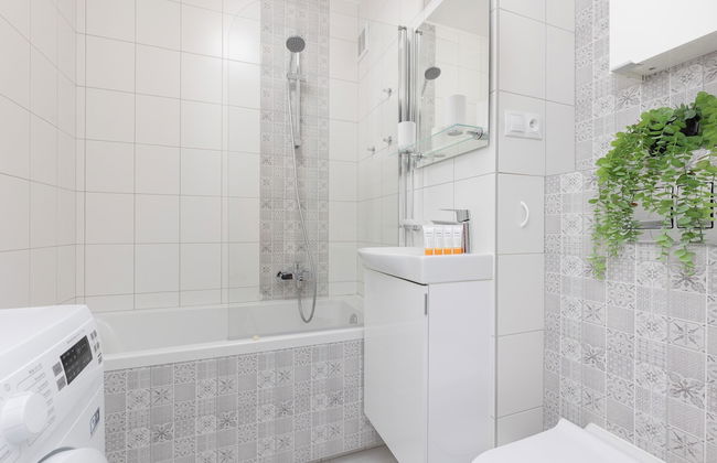 Stylish Apartment in Żoliborz by Renters - Foto 35