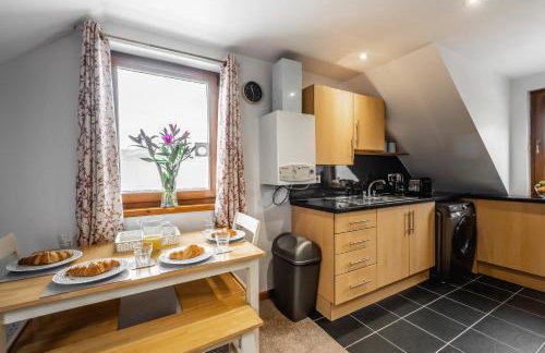 Aldo's Place - Photo 11