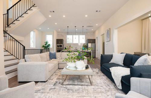 Rodeo Special! 4BR Luxury, Houston Rooftop Views - Foto 29