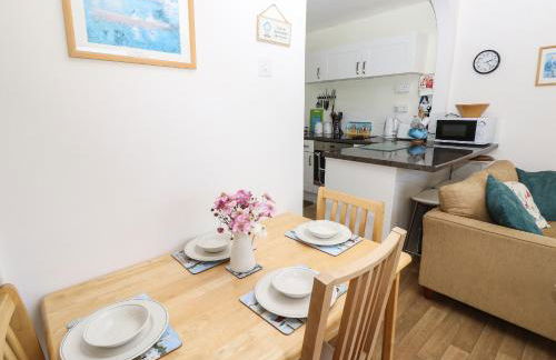 Drake Cottage - Photo 5