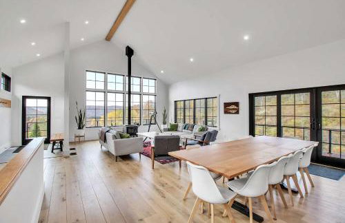 Magnificent Chalet Sweeping Views and Hot Tub - Foto 15