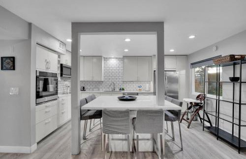 Family 4BR Home 15 min to Disneyland & Beach - Foto 27