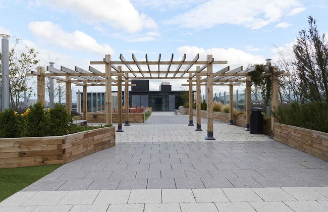 Beckett House - Photo 14