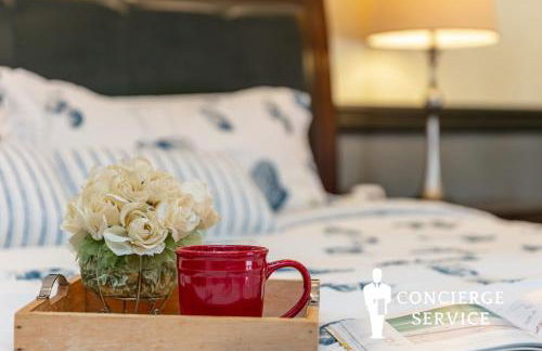 South Florida Spacious Oasis 4BR Retreat with 2 King Beds, Amazing Pool, near Beaches - Photo 59