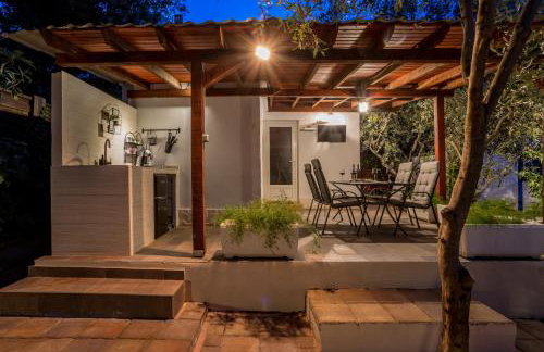 House Oliva with private pool and large garden - Photo 45