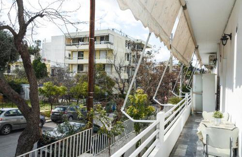 Sunny and Quiet 1 Bedroom Apt - Photo 5