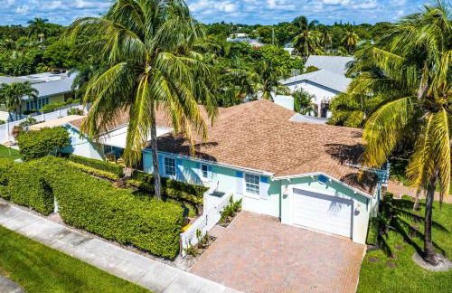 Walk to The Ave- Heated Pool, Spa, Golden Tee and Putting Green - mins to Beach- by Maven Vacation Rentals - Foto 54