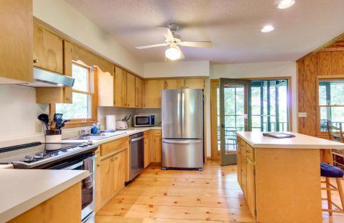 Relaxing Saluda Home Near Waterfall Trails! - Foto 9