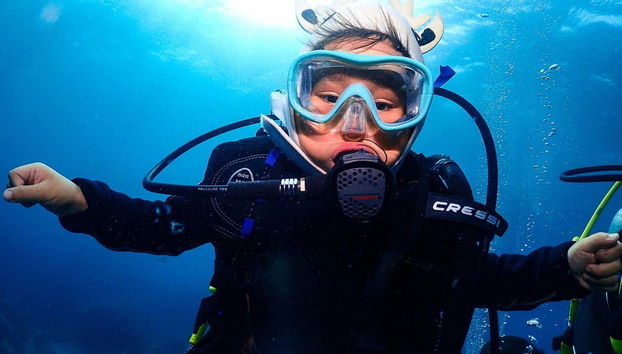 Scuba diving in Boracay