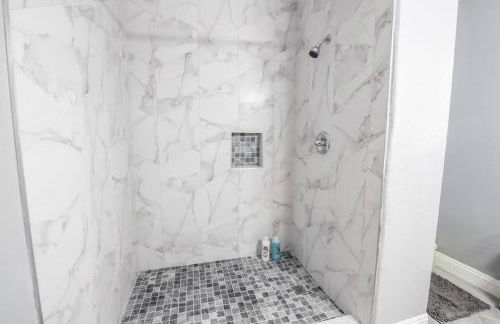 Spacious Stylish and Convenient - Foto 13