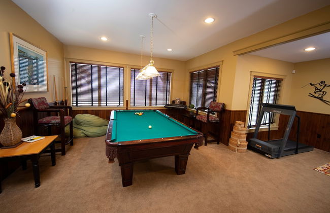 Luxury 6br Solitude Ge- Indoor Bball Court, Private Tub 6 Bedroom Home by RedAwning - Foto 27
