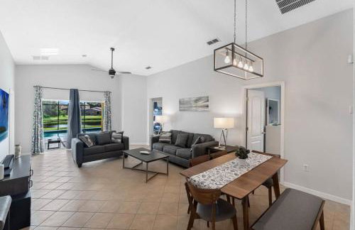 Stunning Newly Renovated Pool Home close to Disney - Foto 10