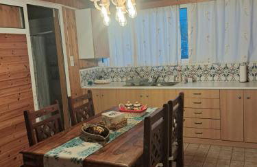 Ξυλινο σπίτι δίπλα στην θάλασσα - Foto 6